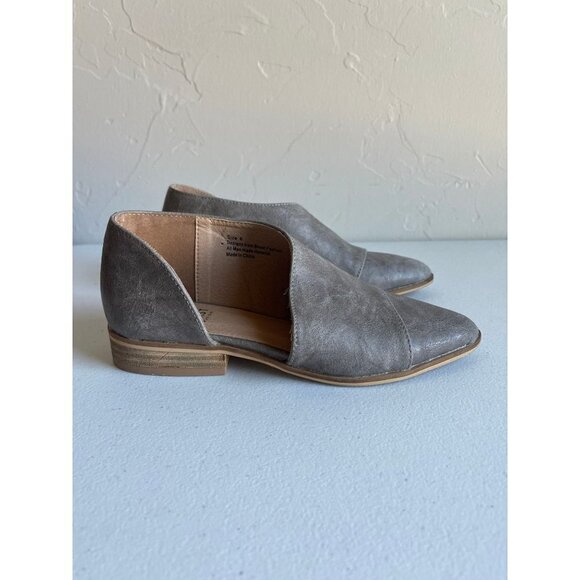 Beast Fashion d'Orsay Flat Wrap Flats Gray Vegan Leather US Size 6 Pointed Toe - Picture 1 of 7